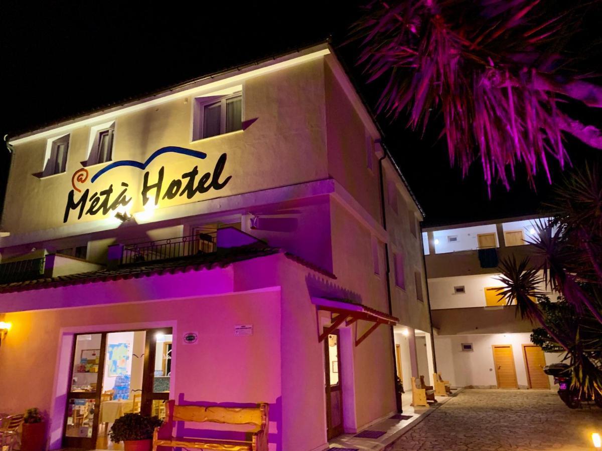 Meta Hotel Санта-Тереза-Галлура Экстерьер фото