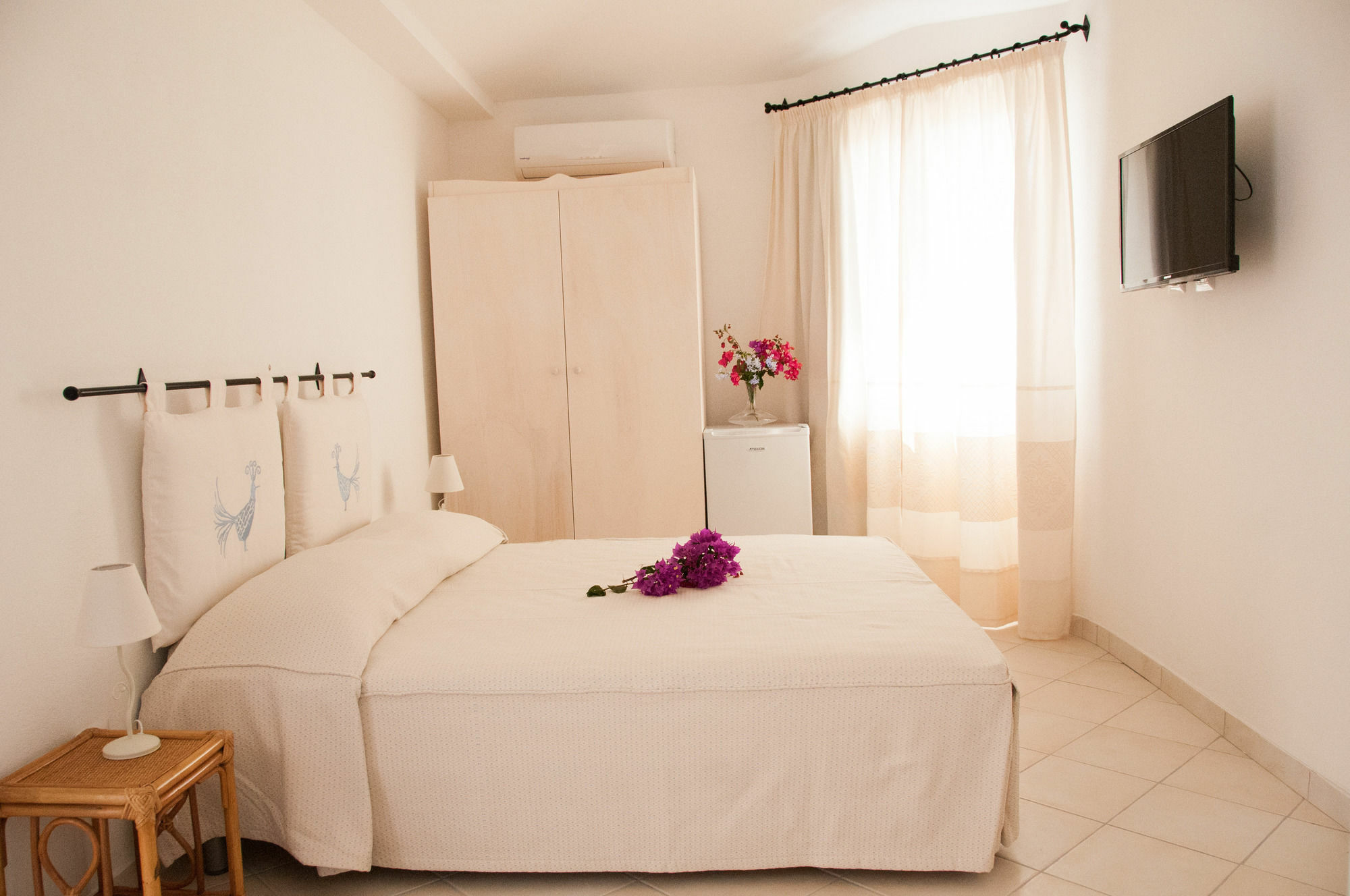 Meta Hotel Санта-Тереза-Галлура Экстерьер фото
